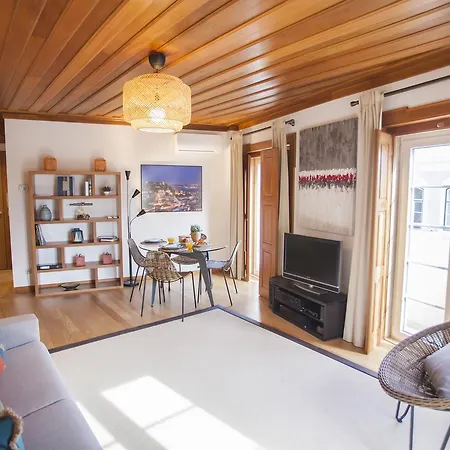 Beautiful Authentic 1bed Near Sao Jorge Castle Apartman Lisboa